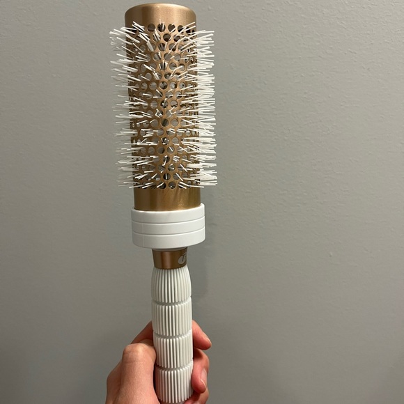 T3 Fit Hairdryer and Round Brush - Picture 4 of 4